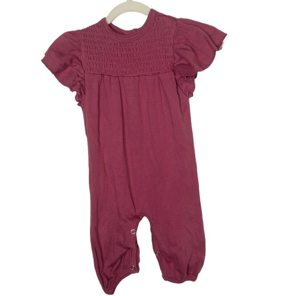 kate quinn Other - Kate Quinn Organic Cotton 3-6 Months Maroon Flutter Sleeve Romper